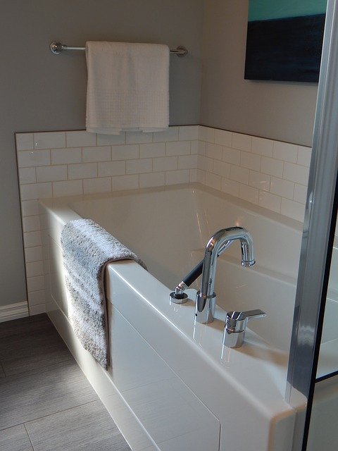 bathtub reglazing Philadelphia